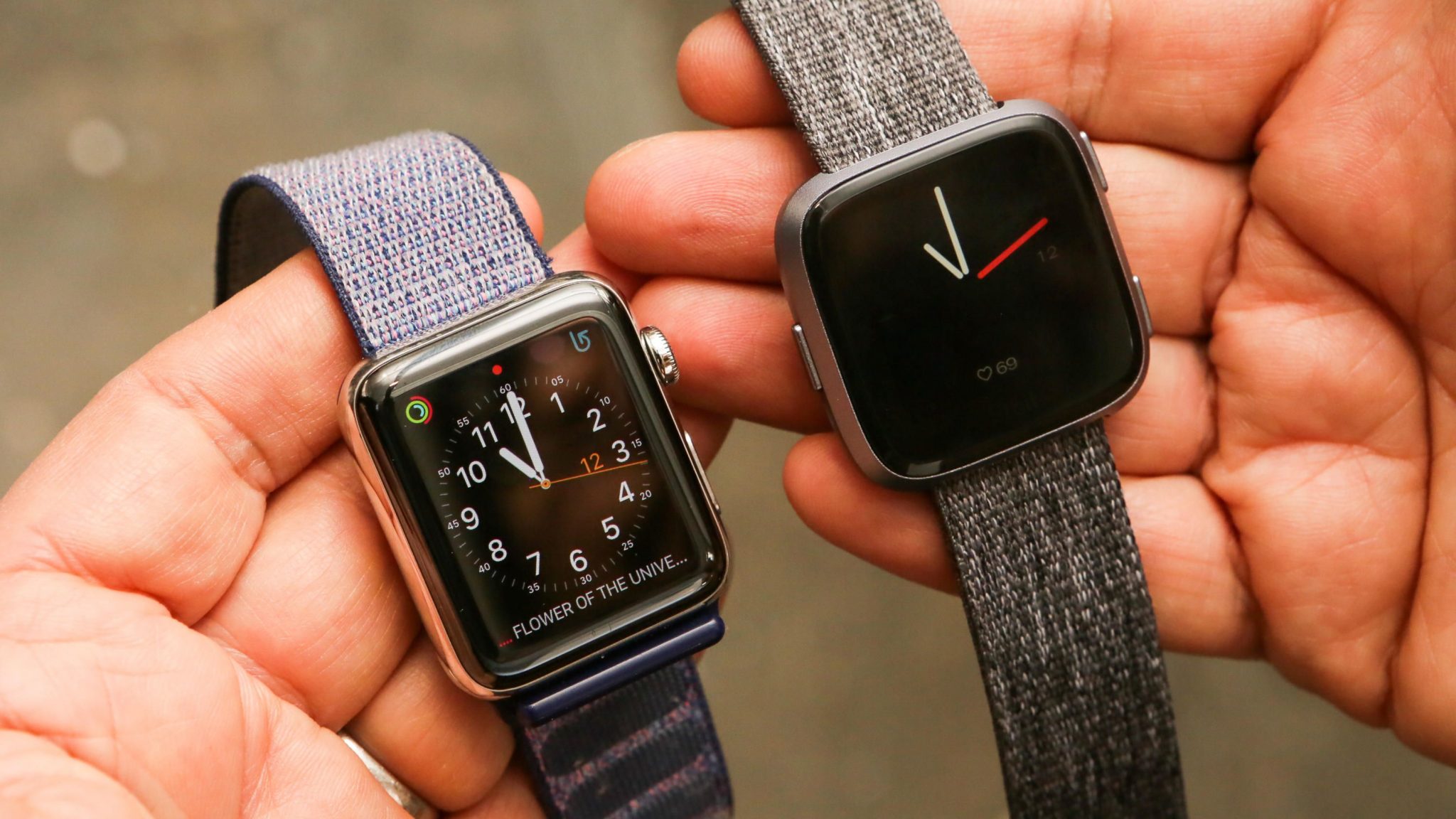 fitbit vs apple watch